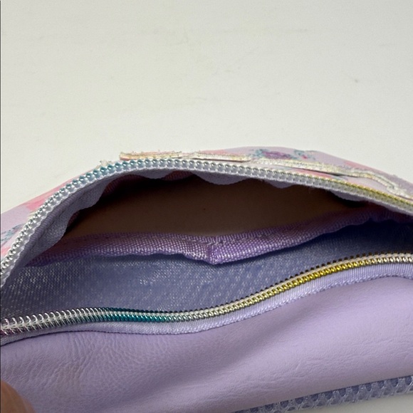 Kids Sparkle Rainbow Love Fanny Pack - Picture 6 of 6